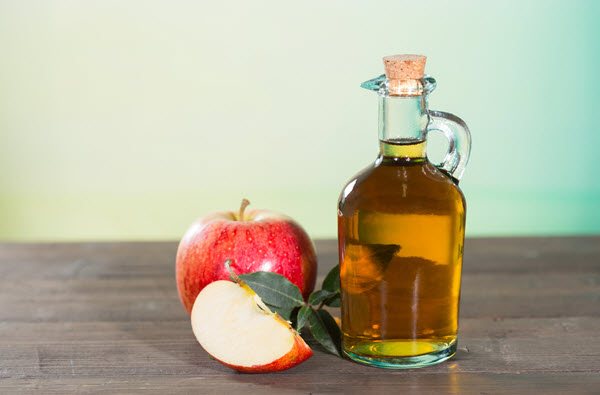 Cider vinegar cures heartburn without pills