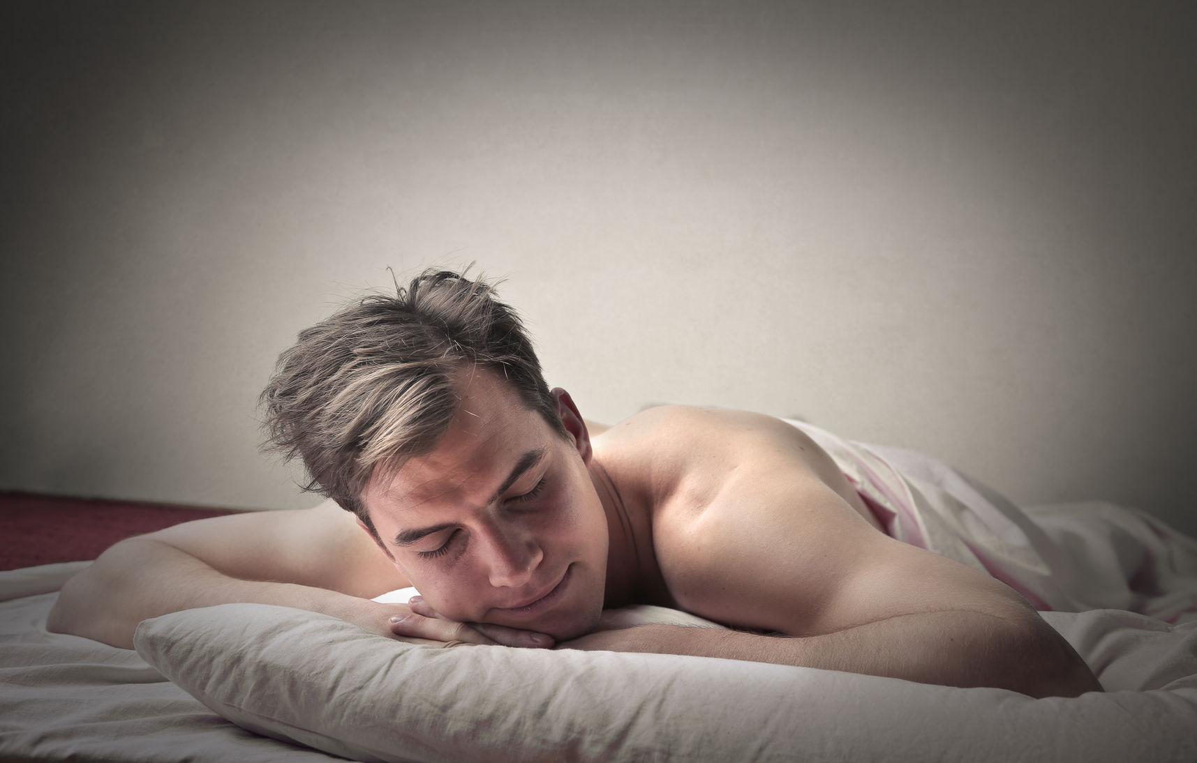Health reasons you should sleep naked