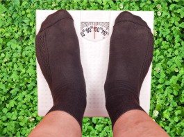 Want to lose weight? You should eat more slowly.